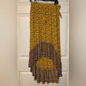 Wonderly Ditsy Golden Floral Skirt Size M